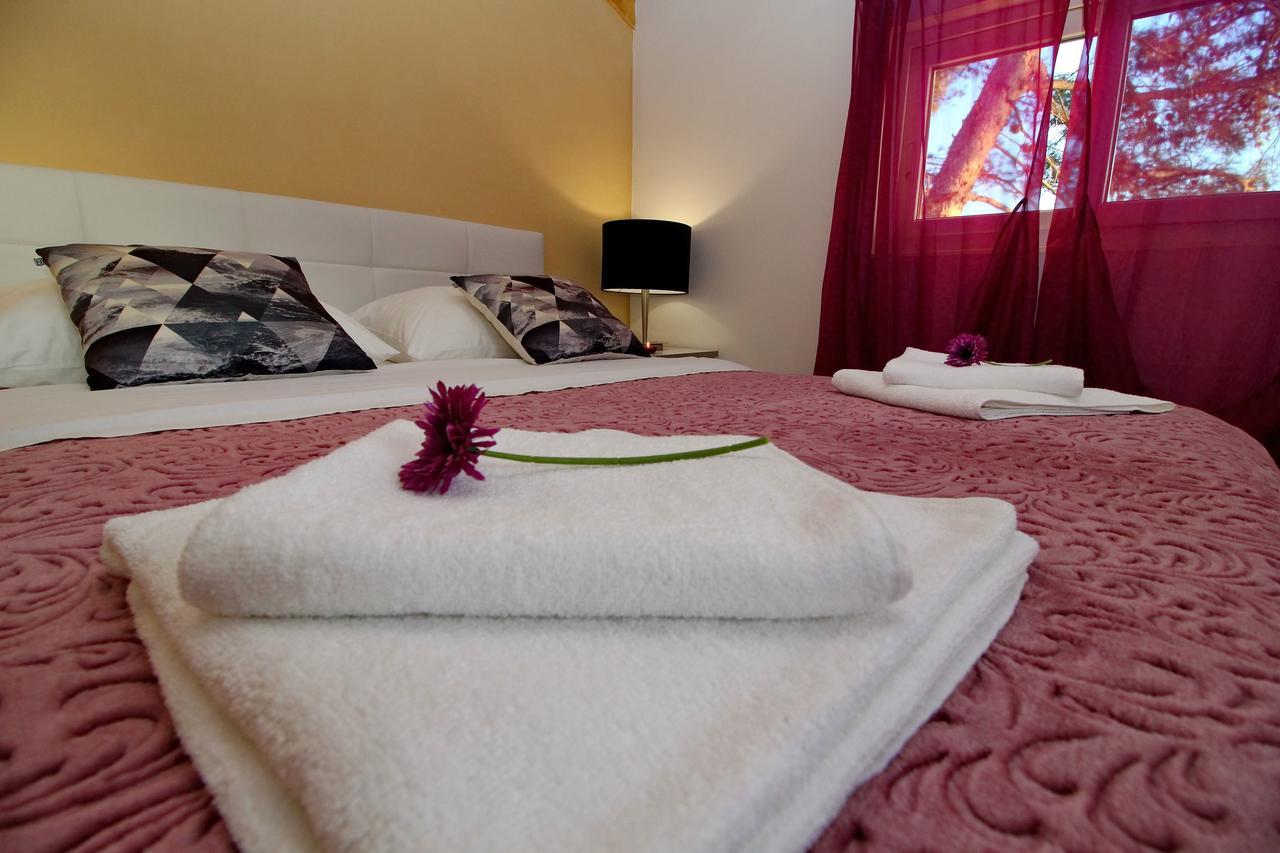 Holiday Home Bili Zal Вела-Лука Экстерьер фото
